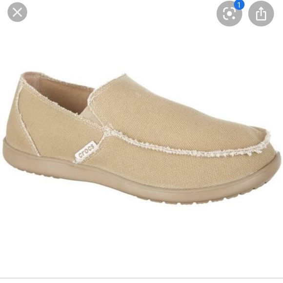 crocs santa cruz slip on